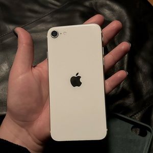 White iPhone SE